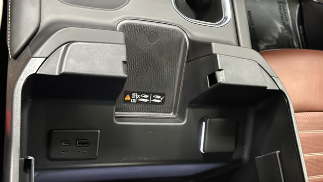 Used 2025 GMC Sierra 3500 Denali Ultimate AWD/4WD image 36