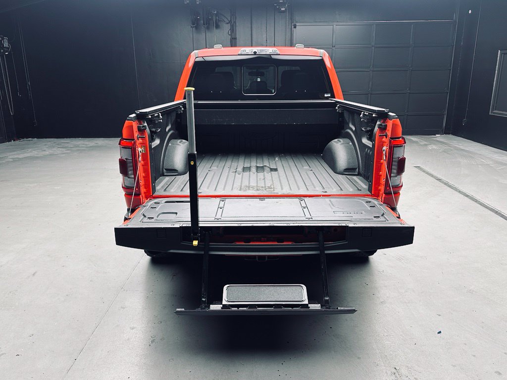 Used 2022 Ford F150 Raptor w/ Raptor 37 Performance Package AWD/4WD image 37