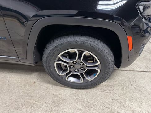 Used 2022 Jeep Grand Cherokee Trailhawk w/ Advanced Protech Group II image 7