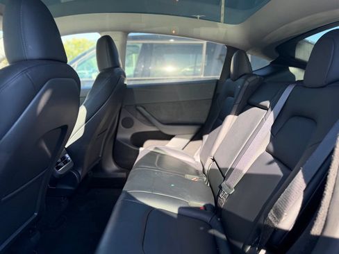 Used 2023 Tesla Model Y Long Range AWD/4WD image 10