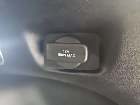 Used 2023 Honda HR-V LX image 16