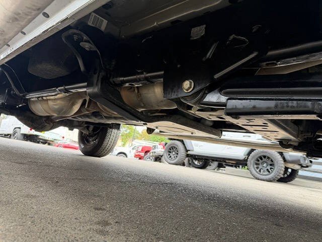 Used 2015 RAM 2500 Tradesman w/ Chrome Appearance Group AWD/4WD image 34