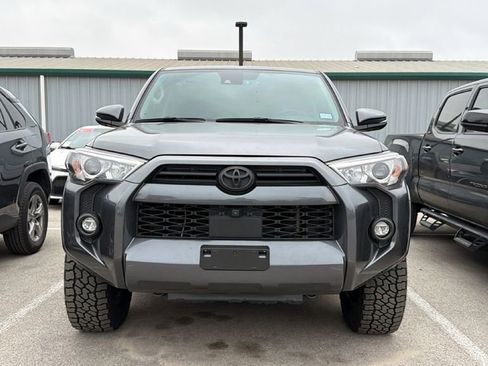 Used 2023 Toyota 4Runner SR5 Premium w/ Moonroof Package AWD/4WD image 2