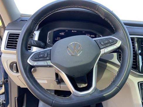 Used 2023 Volkswagen Atlas SE w/ Panoramic Sunroof Package FWD image 38