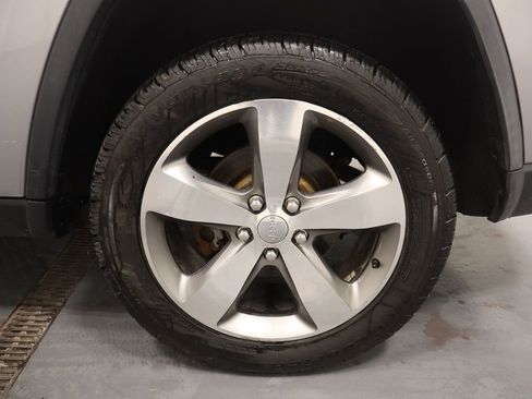 Used 2014 Jeep Grand Cherokee Limited image 26