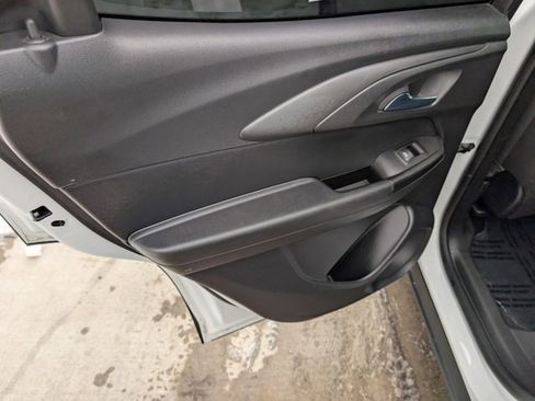 Used 2023 Chevrolet TrailBlazer LT w/ Convenience Package image 21