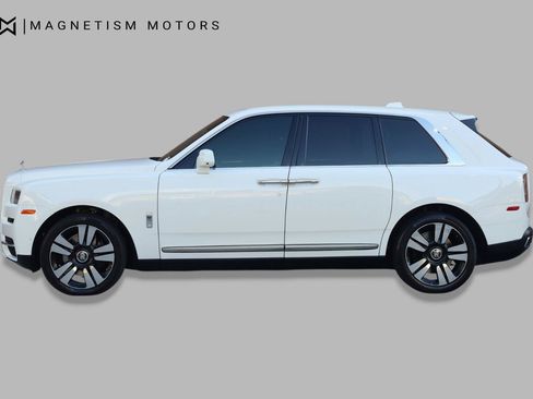 Used 2019 Rolls-Royce Cullinan AWD/4WD image 2