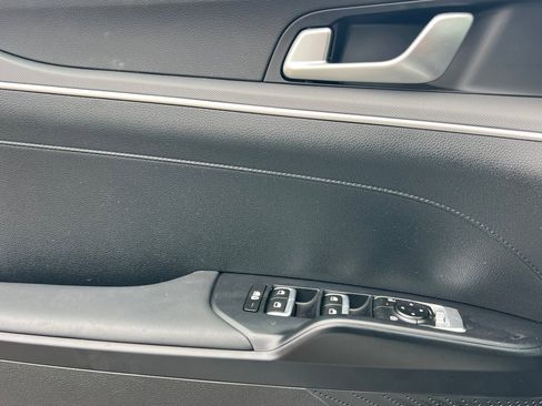 Used 2025 Kia K5 LXS image 11