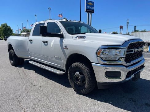 Used 2022 RAM 3500 Tradesman AWD/4WD image 2