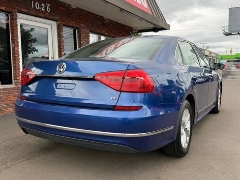 Used 2016 Volkswagen Passat 1.8T S FWD image 4