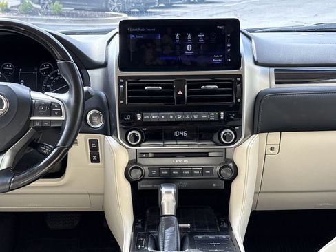 Used 2023 Lexus GX 460 Premium AWD/4WD image 30