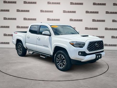 Used 2023 Toyota Tacoma TRD Sport AWD/4WD image 7