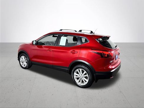 Used 2017 Nissan Rogue Sport SV w/ SV All-Weather Package AWD/4WD image 8