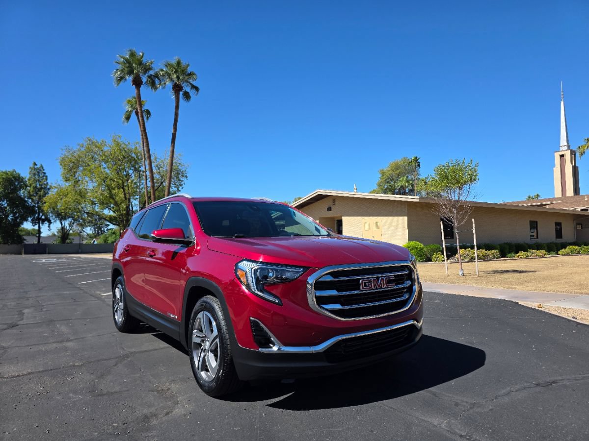 Used 2020 GMC Terrain SLT w/ Preferred Package FWD image 1