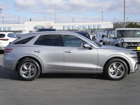 Used 2026 Genesis GV70 2.5T Advanced image 5