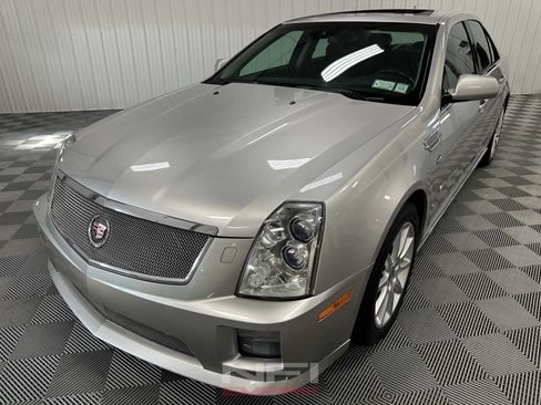 Used 2008 Cadillac STS V RWD image 3
