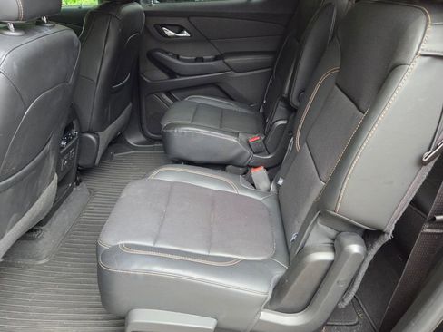 Used 2019 Chevrolet Traverse Premier w/ Driver Confidence II Package FWD image 8