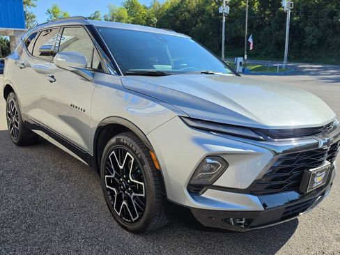 Used 2023 Chevrolet Blazer RS w/ Enhanced Convenience Package AWD/4WD image 7