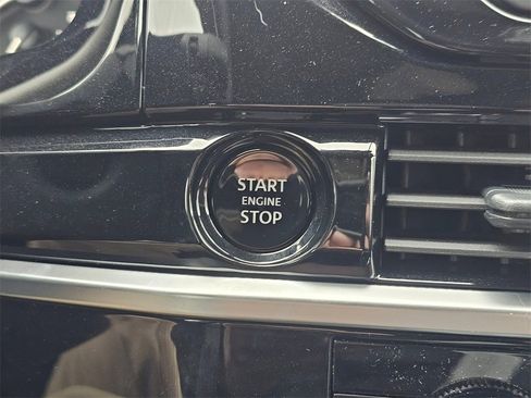 New 2025 Nissan Pathfinder SV image 15