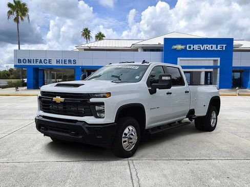 New 2026 Chevrolet Silverado 3500 W/T AWD/4WD image 2