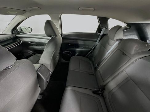 Used 2025 Hyundai Tucson SE AWD/4WD image 11