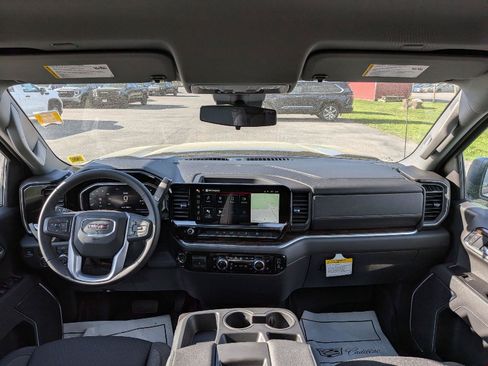 New 2026 GMC Sierra 1500 Elevation w/ LPO, Elevation Black Package AWD/4WD image 19