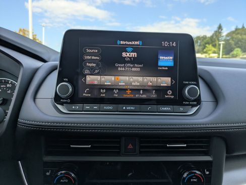 Used 2026 Nissan Rogue SV w/ SV Premium Package image 14