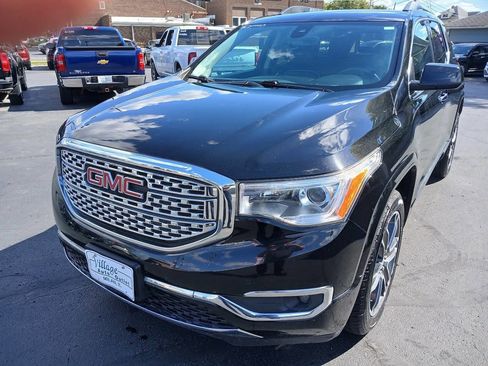 Used 2019 GMC Acadia Denali image 8