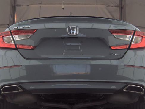 Used 2022 Honda Accord Sport image 6