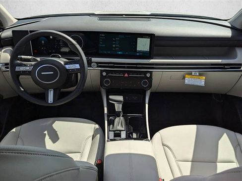 Used 2025 Hyundai Tucson SEL image 14