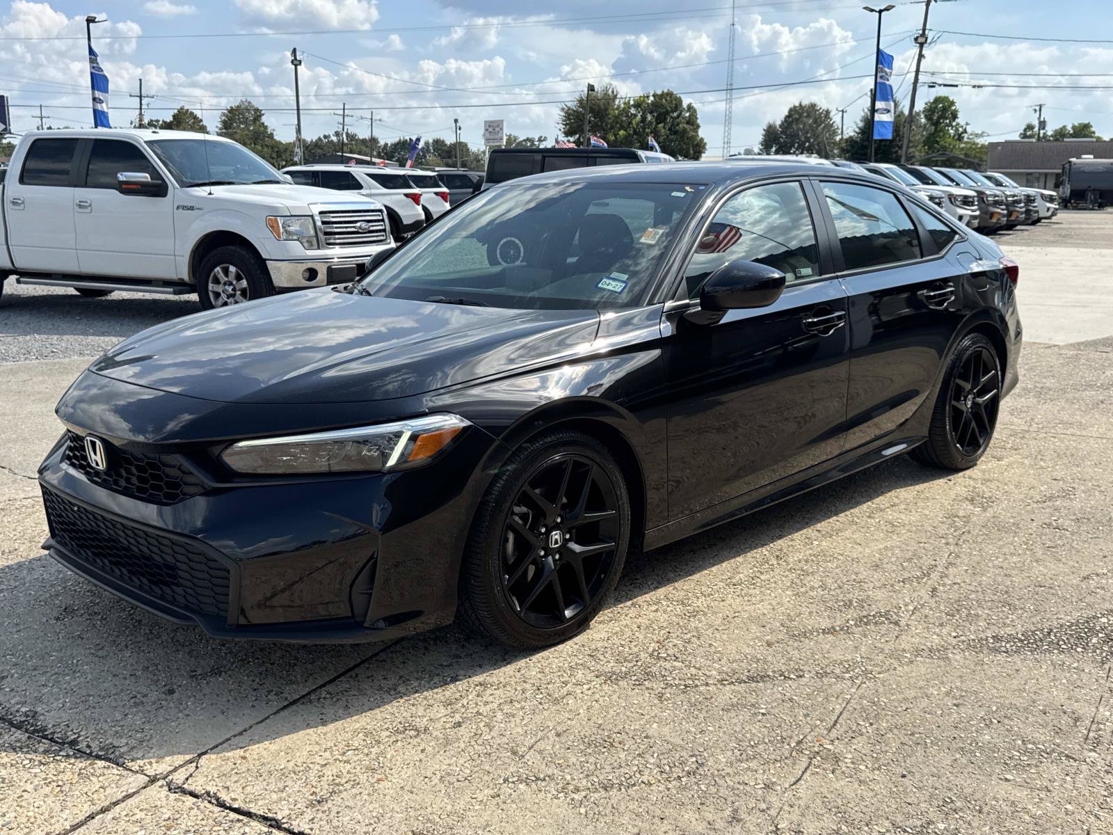 Used 2025 Honda Civic Sport image 3