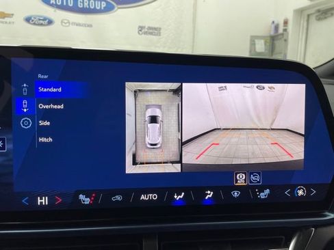 New 2026 Chevrolet Equinox EV LT image 5