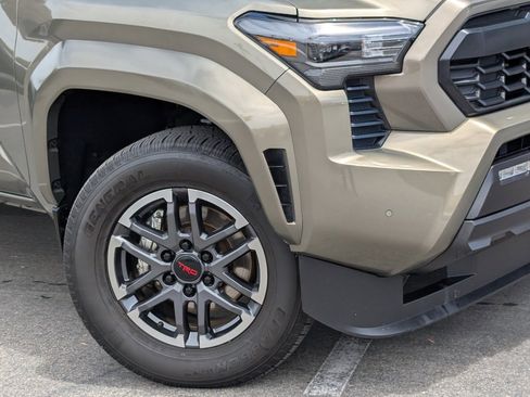 Used 2024 Toyota Tacoma TRD Sport w/ TRD Sport Premium Package RWD image 10