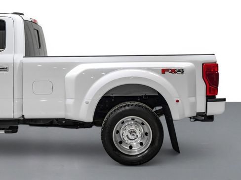 Used 2022 Ford F450 Lariat w/ Chrome Package AWD/4WD image 10