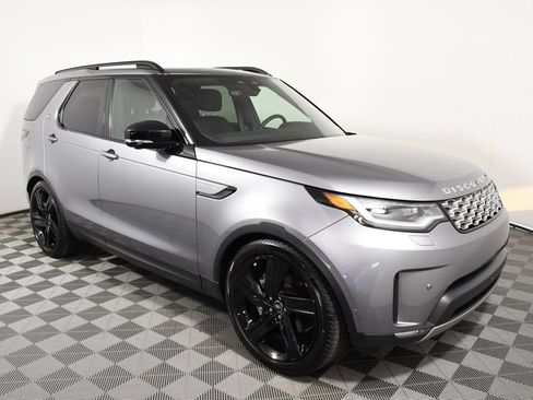 Certified 2025 Land Rover Discovery S AWD/4WD image 8