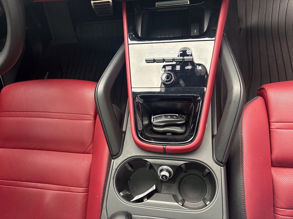 Certified 2024 Porsche Cayenne S AWD/4WD image 24