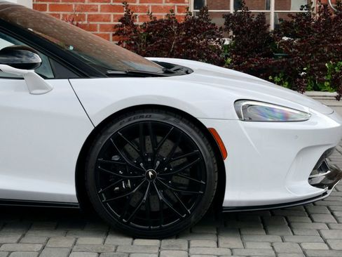 Used 2023 McLaren GT RWD image 7