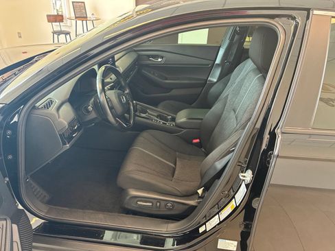 Used 2024 Honda Accord Sport image 12