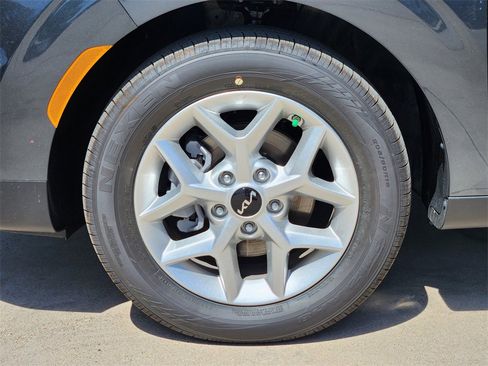 New 2025 Kia Soul S image 7