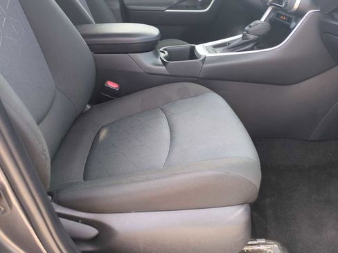 Used 2024 Toyota RAV4 XLE FWD image 27
