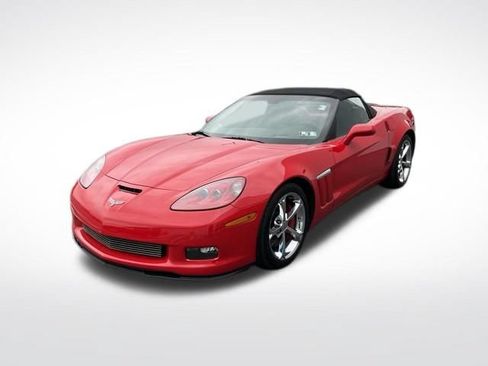 Used 2013 Chevrolet Corvette Grand Sport w/ 3LT Preferred Equipment Group RWD image 9