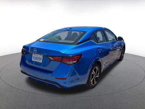 Used 2025 Nissan Sentra SV FWD image 7