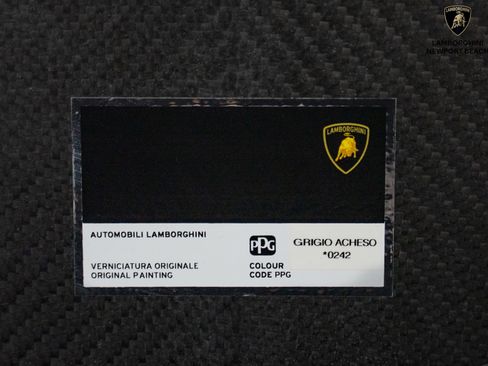 Used 2024 Lamborghini Revuelto image 41
