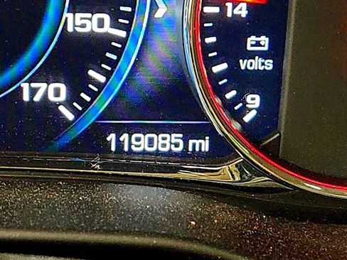 Used 2017 GMC Acadia Denali w/ Technology Package FWD image 15