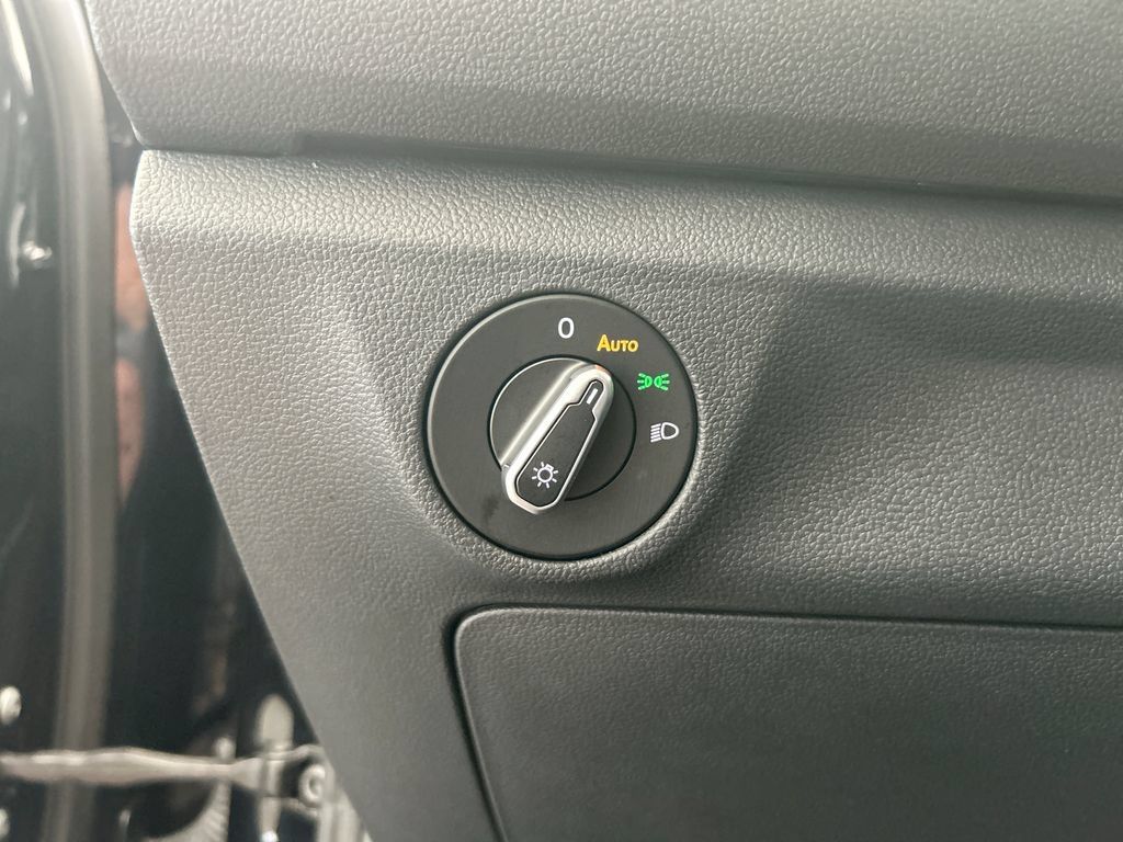 Certified 2024 Volkswagen Jetta Sport FWD image 13