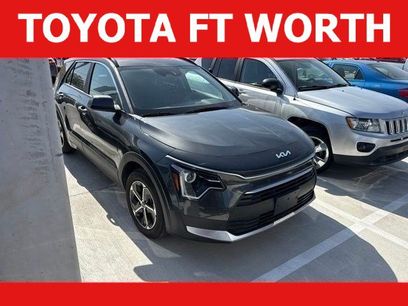 Used 2025 Kia Niro LX