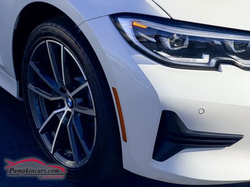 Used 2022 BMW 330i xDrive Sedan w/ Driving Assistance Package AWD/4WD image 13