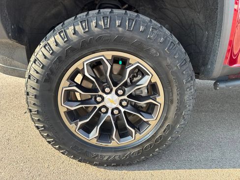 Used 2021 Chevrolet Colorado ZR2 AWD/4WD image 9