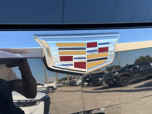Used 2020 Cadillac Escalade Luxury AWD/4WD image 14