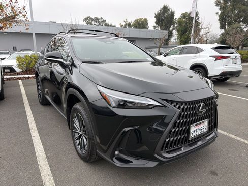 Used 2025 Lexus NX 350h AWD w/ Premium Package image 1